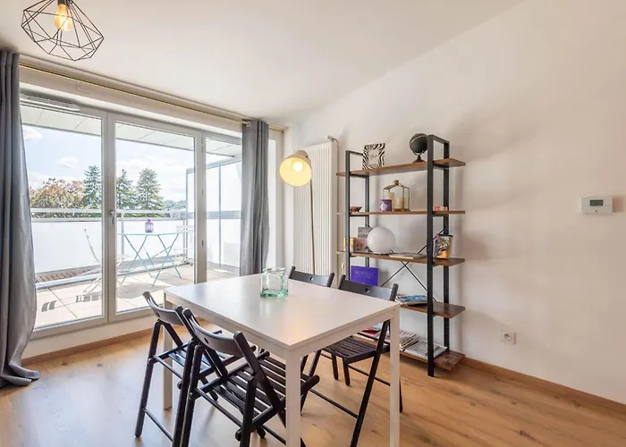 Smartstay Charlotte Perriand - Proche Lac エクスレバン