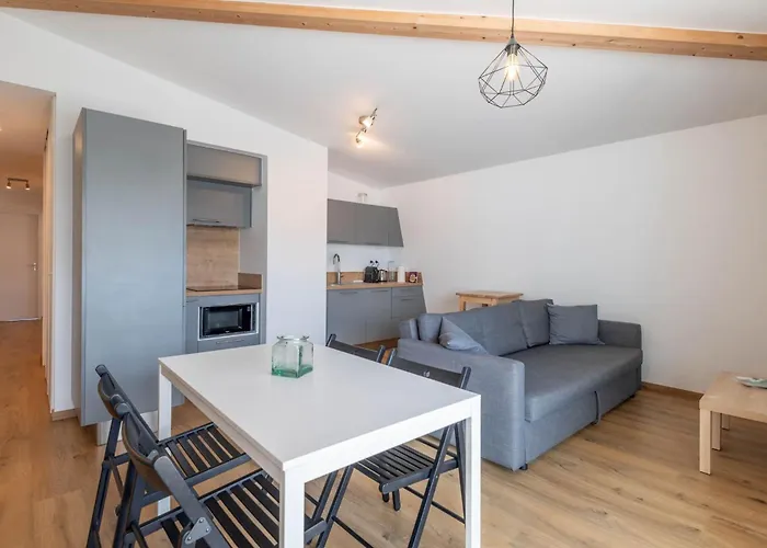 Smartstay Charlotte Perriand - Proche Lac アパート