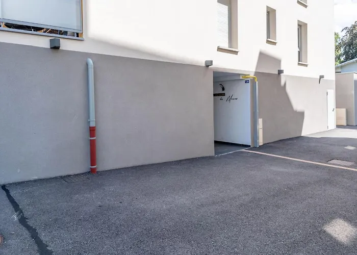 Smartstay Charlotte Perriand - Proche Lac アパート *