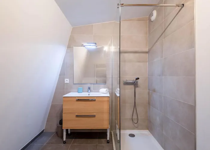 Smartstay Charlotte Perriand - Proche Lac エクスレバン