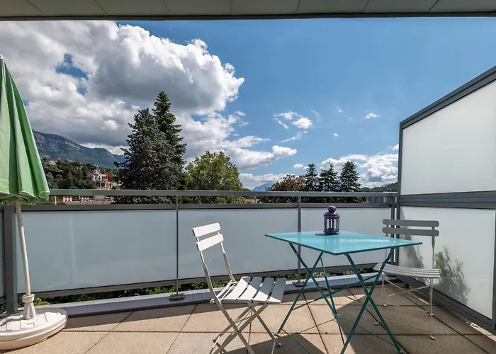 Smartstay Charlotte Perriand - Proche Lac アパート